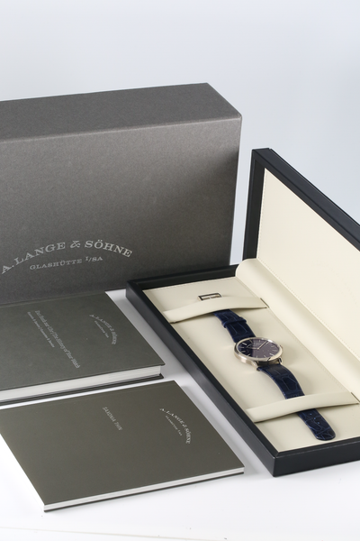 A. Lange and Sohne Saxonia Thin 205.086